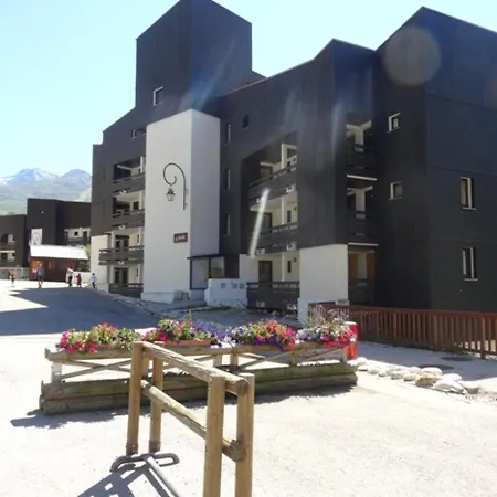 Beau 2 Pieces Renove, Ski Aux Pieds, Wifi, Parking Proche - Fr-1-178-127 شقة